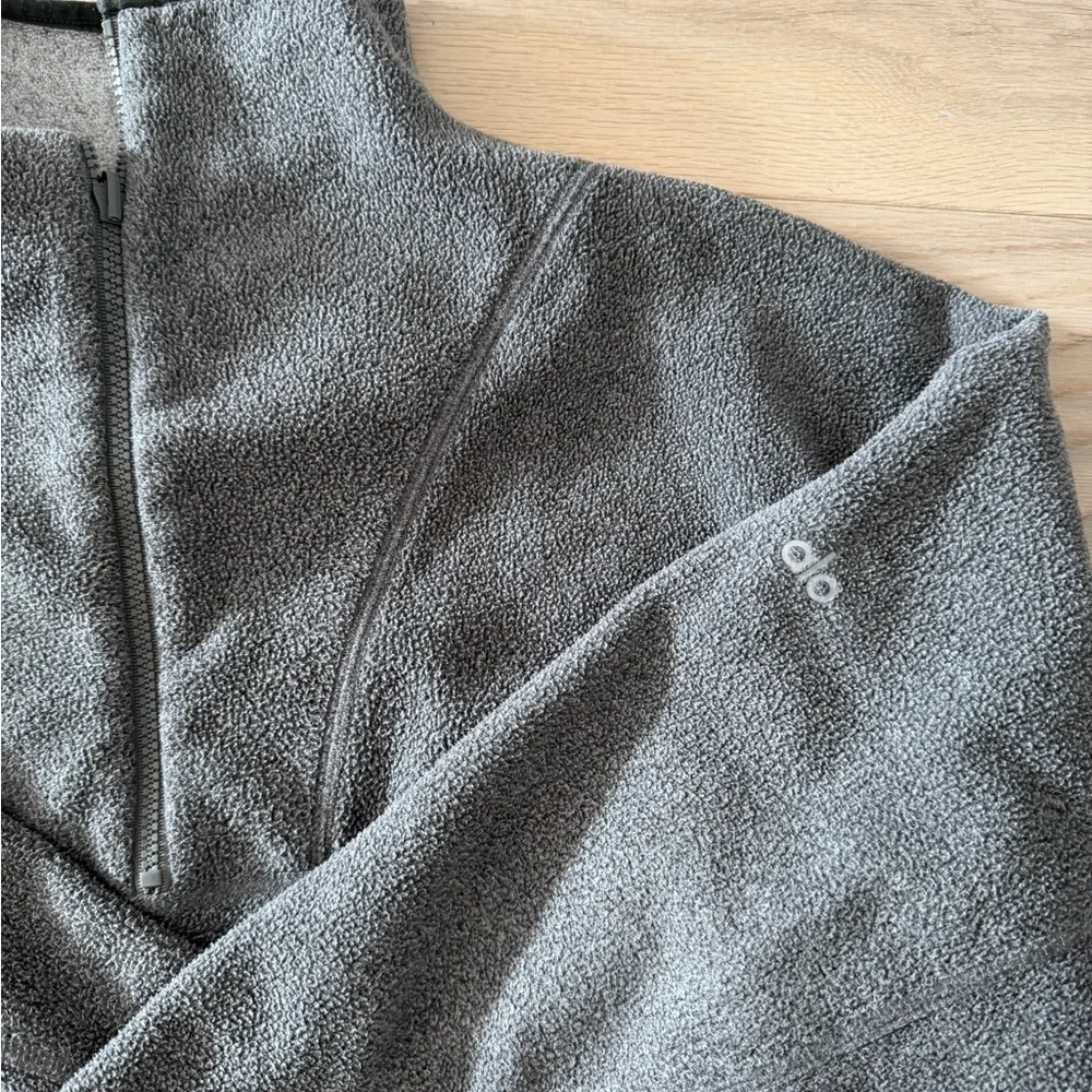 ALO Yoga Charcoal Quarter-Zip Fleece Pullover